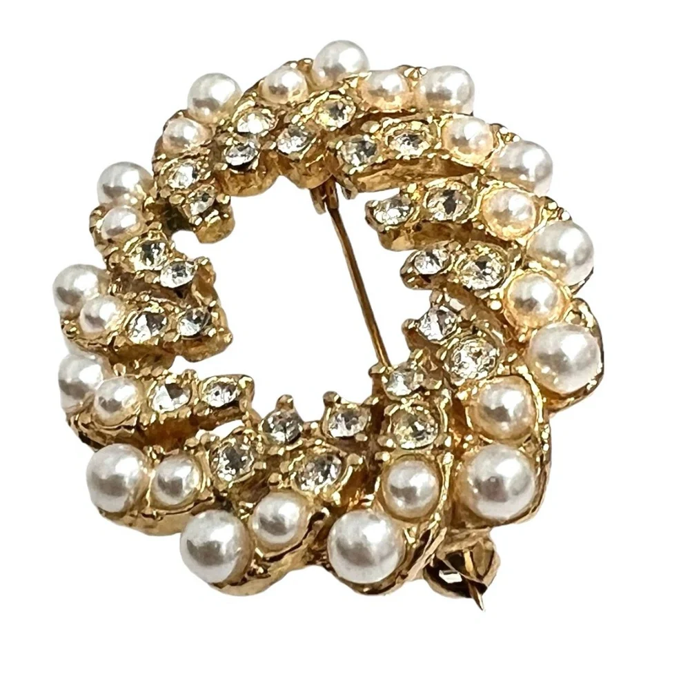 Vintage pearl crystal